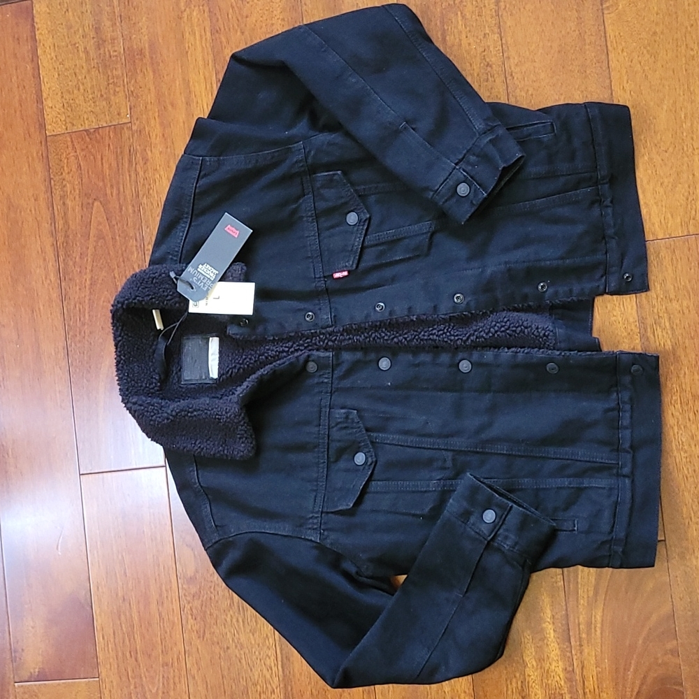 NWT Levi's Ex-Boyfriend Trucker Jacket